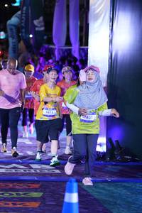 BIB: 3475, 2831
                            <button type="button" onclick="openModal(26241349)" class="btn btn-primary btn-sm float-right btn-popup" data-toggle="modal" data-target=".modal-high-quality">
                        <i class="fas fa-shopping-cart"></i> Add to Cart
                    </button>
                                            <button type="button" onclick="isThisMe(26241349, true)" class="btn btn-success btn-sm float-right btn-popup btn-isme hidden" data-toggle="tooltip" data-placement="bottom" title="นี่คือรูปของคุณใช่ไหม คลิกที่นี่เพื่อเอาเข้าอัลบั้ม">
                        <i class="fas fa-plus"></i> Add to album
                    </button>
                    <button type="button" onclick="isThisMe(26241349, false)" class="btn btn-warning btn-sm float-right btn-popup btn-isnotme hidden">
                        <i class="fas fa-ban"></i> Remove from album
                    </button>